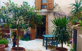 Traditional Apartment In Old City